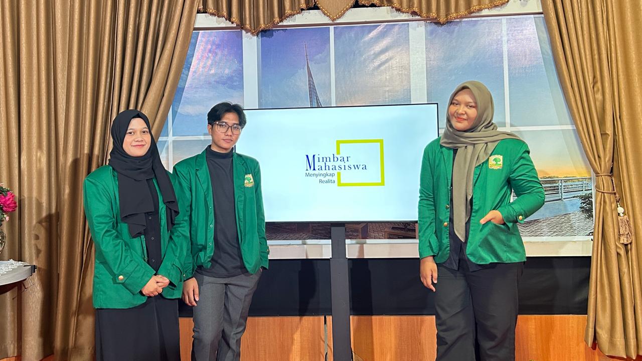 Tiga Mahasiswa HI UNAND Berpartisipasi dalam Kegiatan Mimbar Mahasiswa Padang TV 🎙️✨